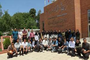 بازدید دانشجویان دانشکده پرستاری حضرت زهرا(س) آباده از برج پژوهشی محمد رسول الله(ص)