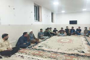 بازدید شبانه رئیس دانشکده پرستاری آباده از خوابگاه دانشجویی پسران
